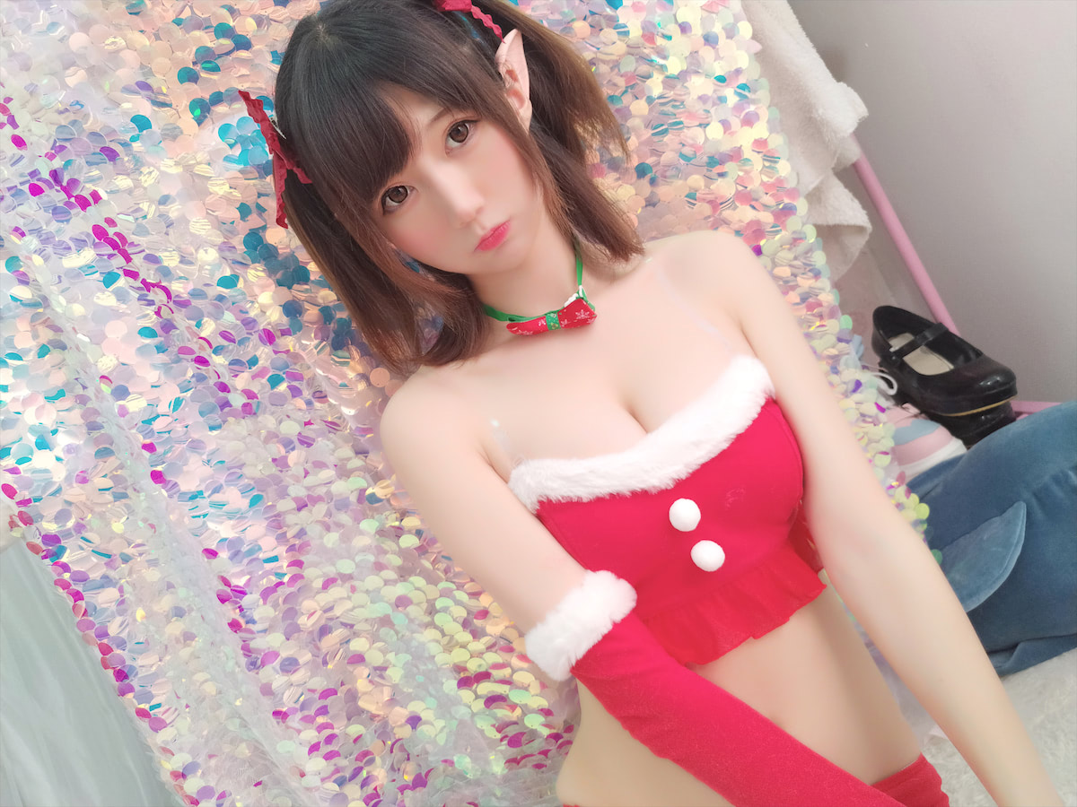 Nagisa魔物喵 圣诞自拍1