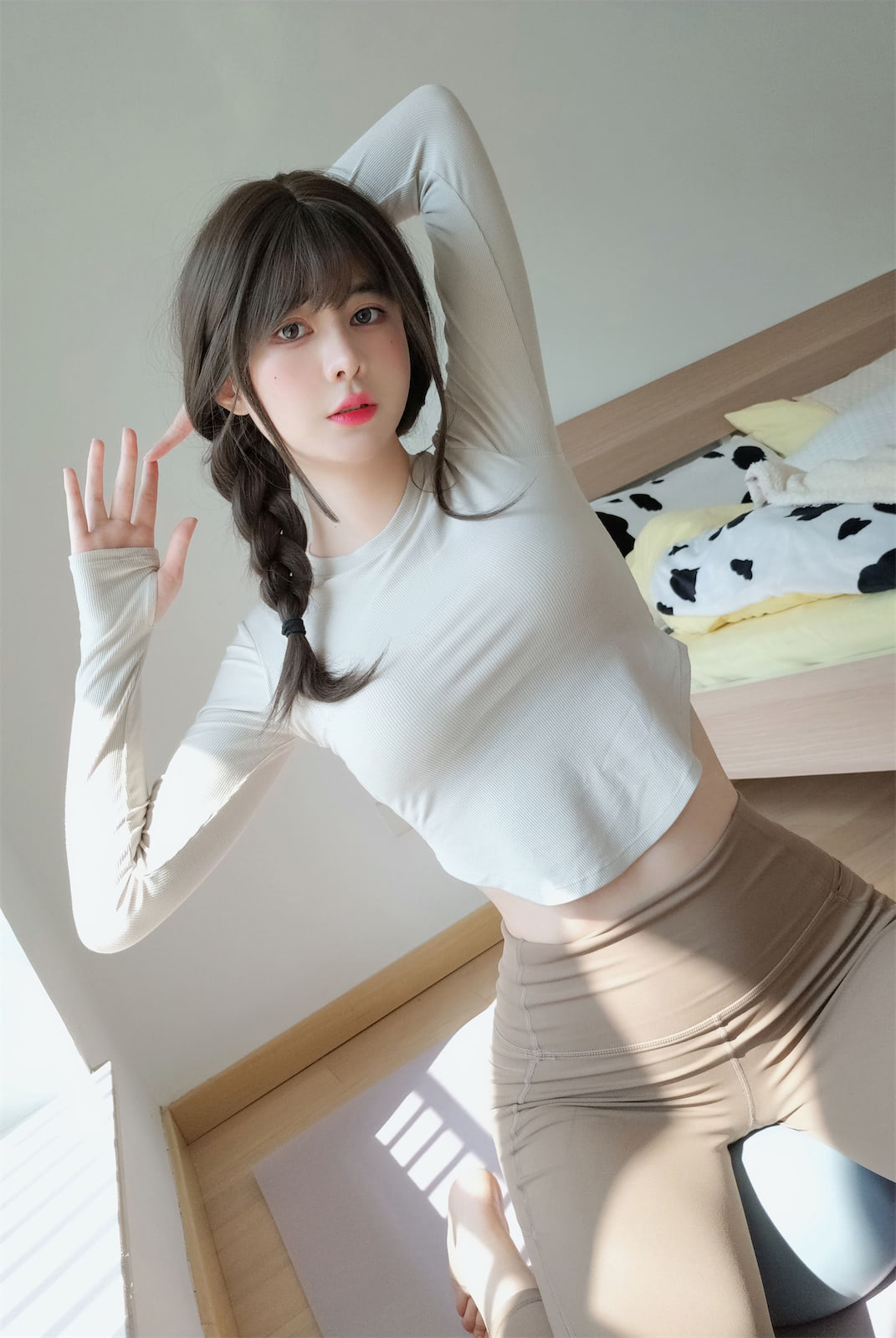 眼酱大魔王w 瑜伽服1