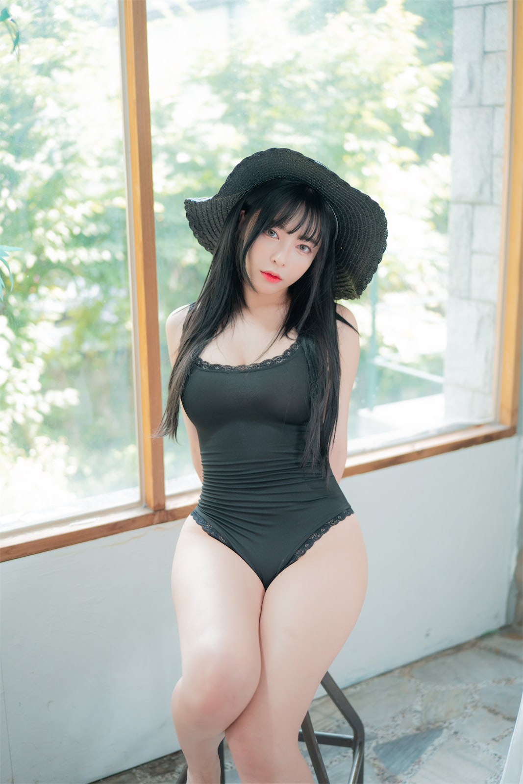 MoMo 死库水 红裙1