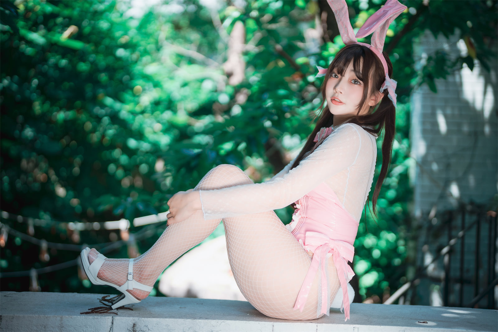 Newbom 兔年粉色兔女郎2