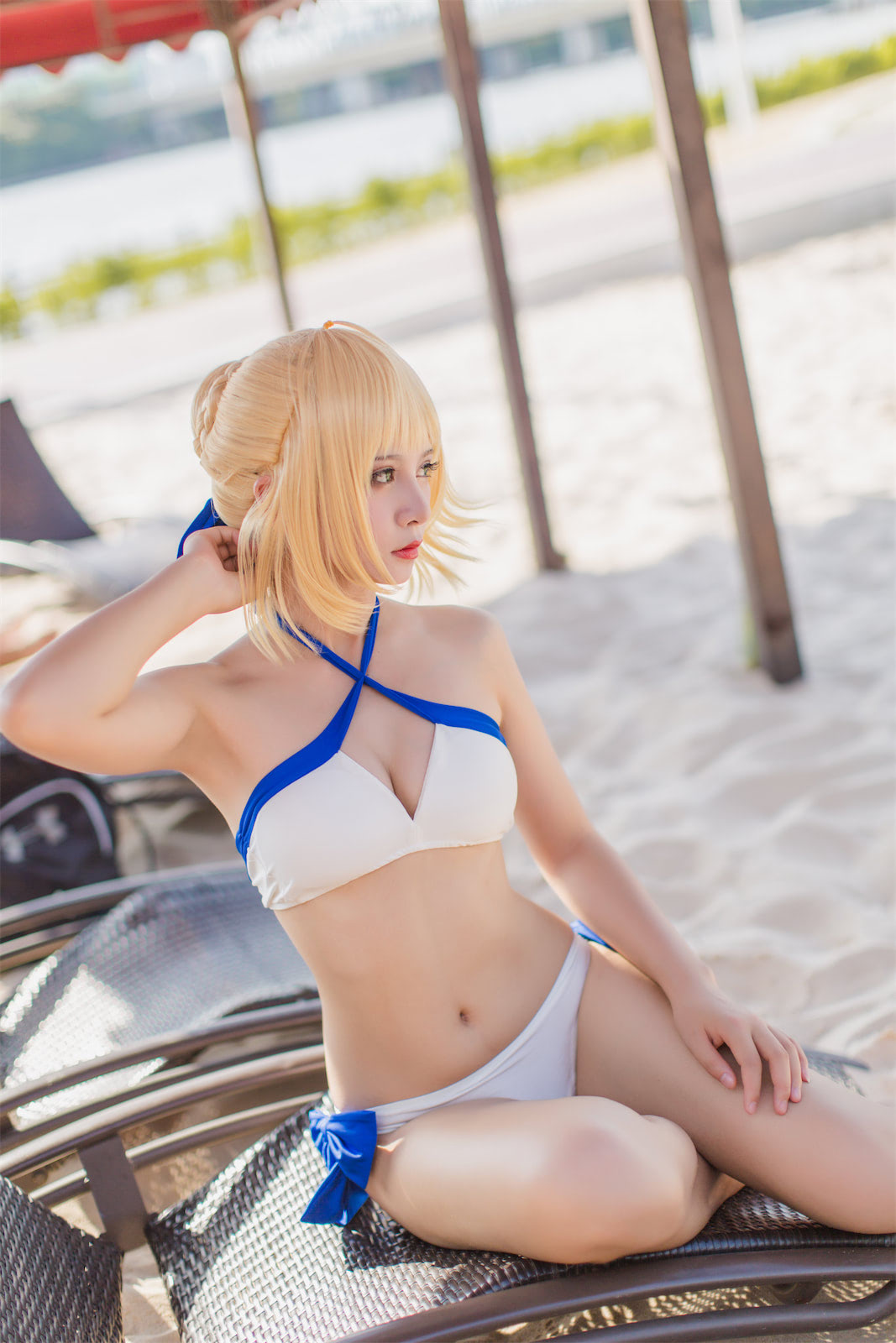 秋山AkI 水着黑弓SABER3