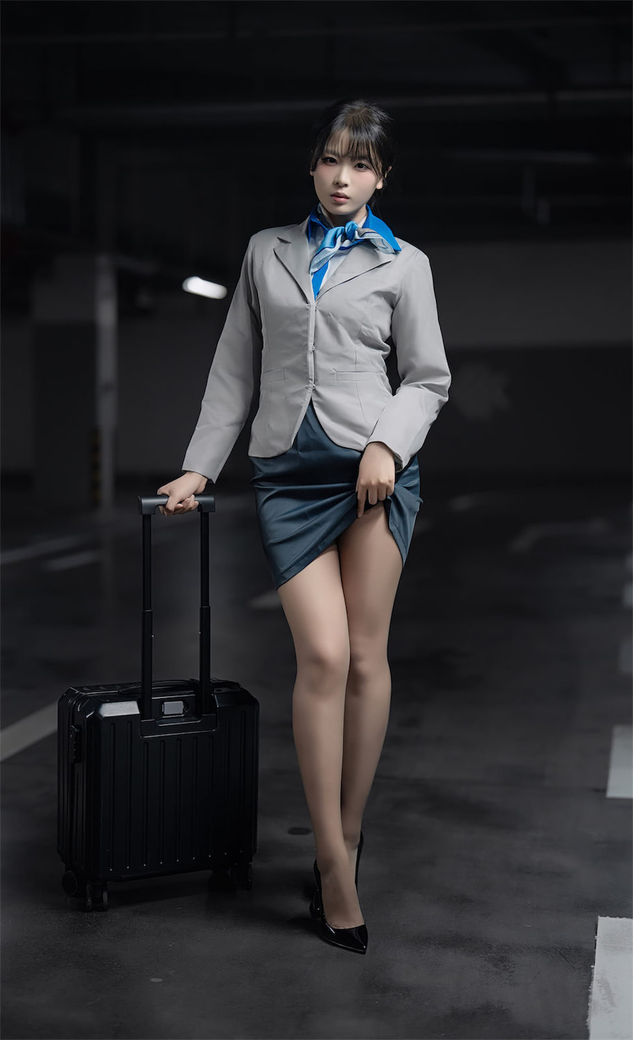 轩萧学姐 空姐车库2