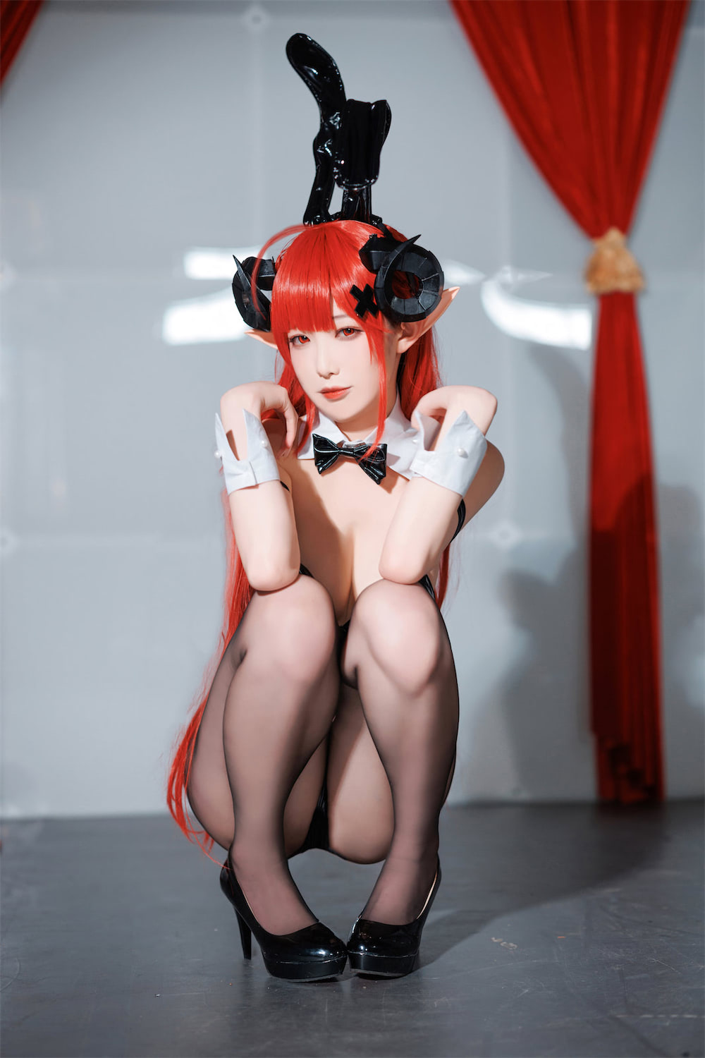 封疆疆v 兴登堡兔女郎4