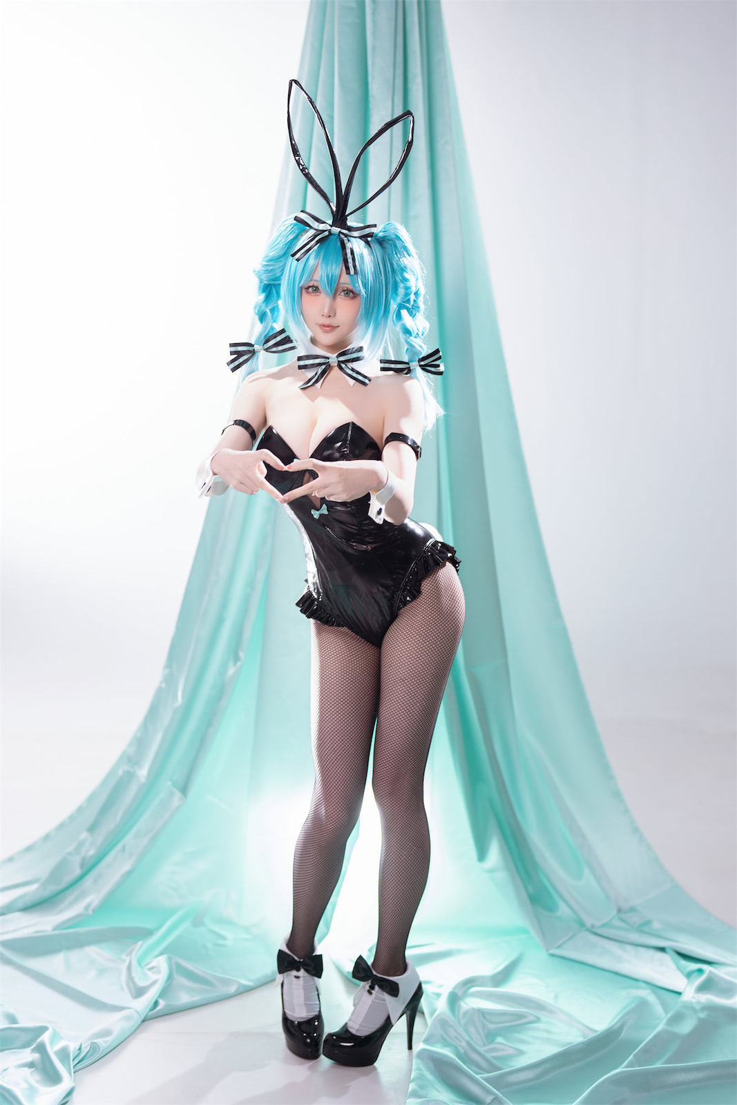 星之迟迟 初音未来兔女郎5