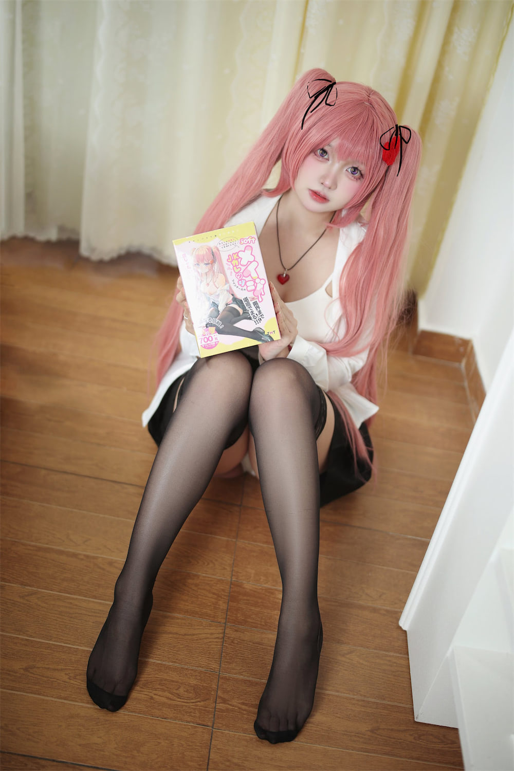 洛桑w伊梓 学妹黄裙自摄3