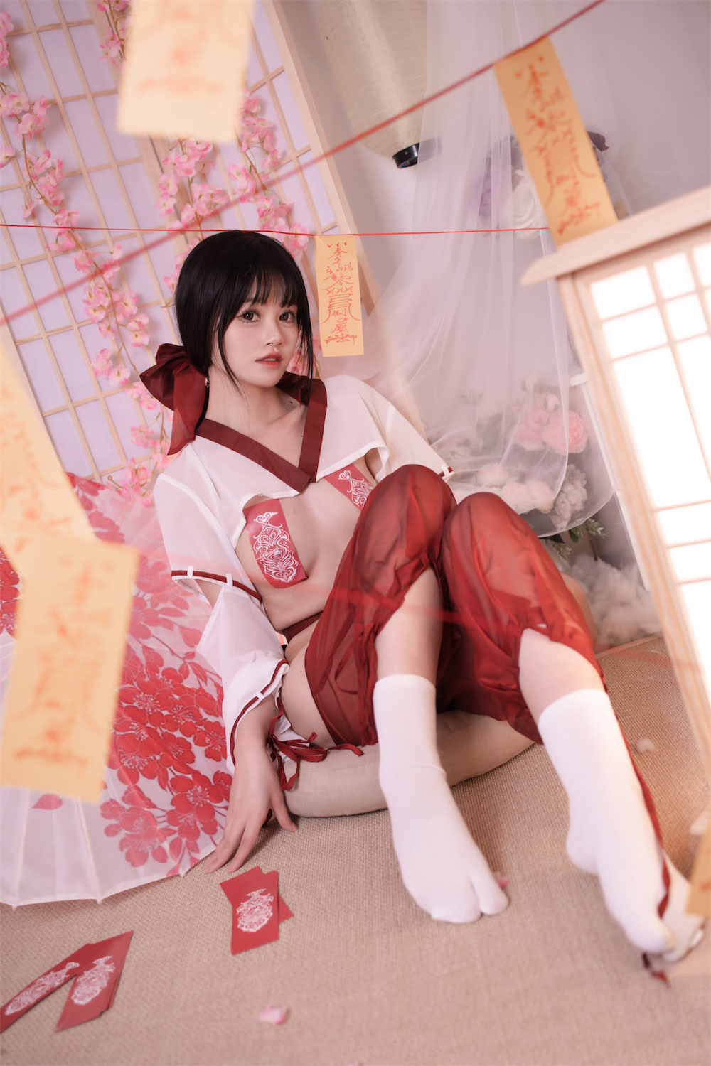 千反田鹿子 祈福巫女1