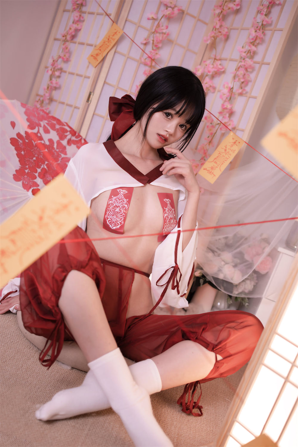 千反田鹿子 祈福巫女2