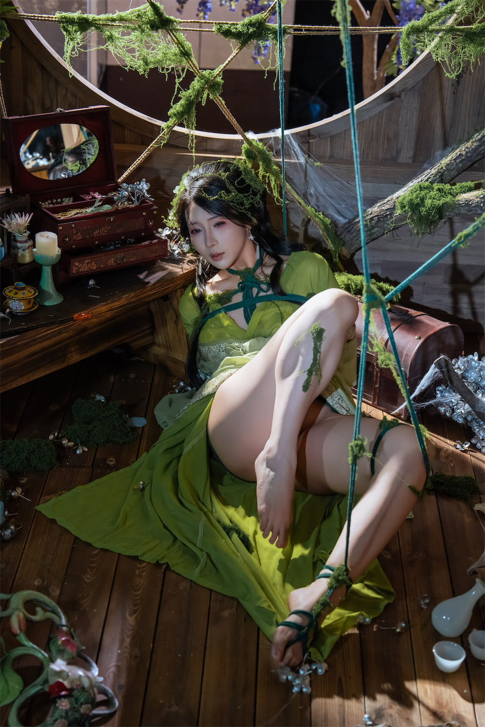 云溪溪奶桃桃 苔缚1