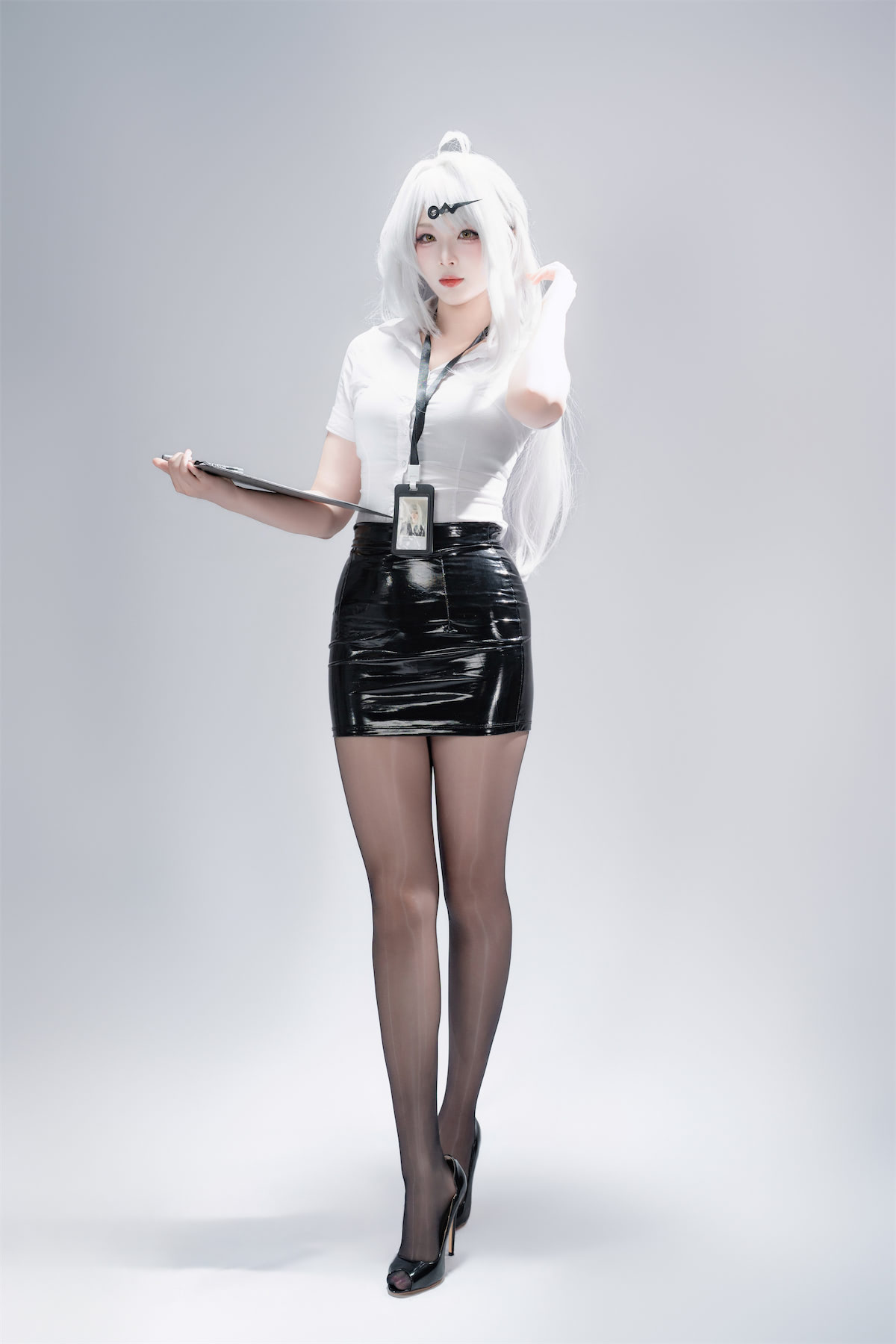 轩萧学姐 仪玄墨形影踪OL1