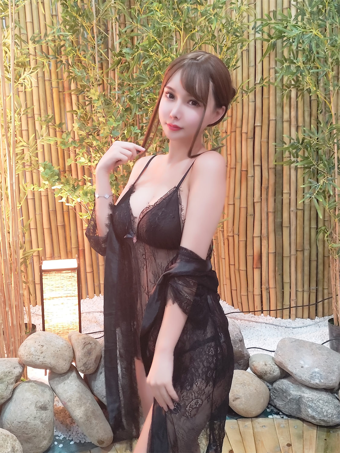 亚马逊鲶鱼 温泉黑色蕾丝3