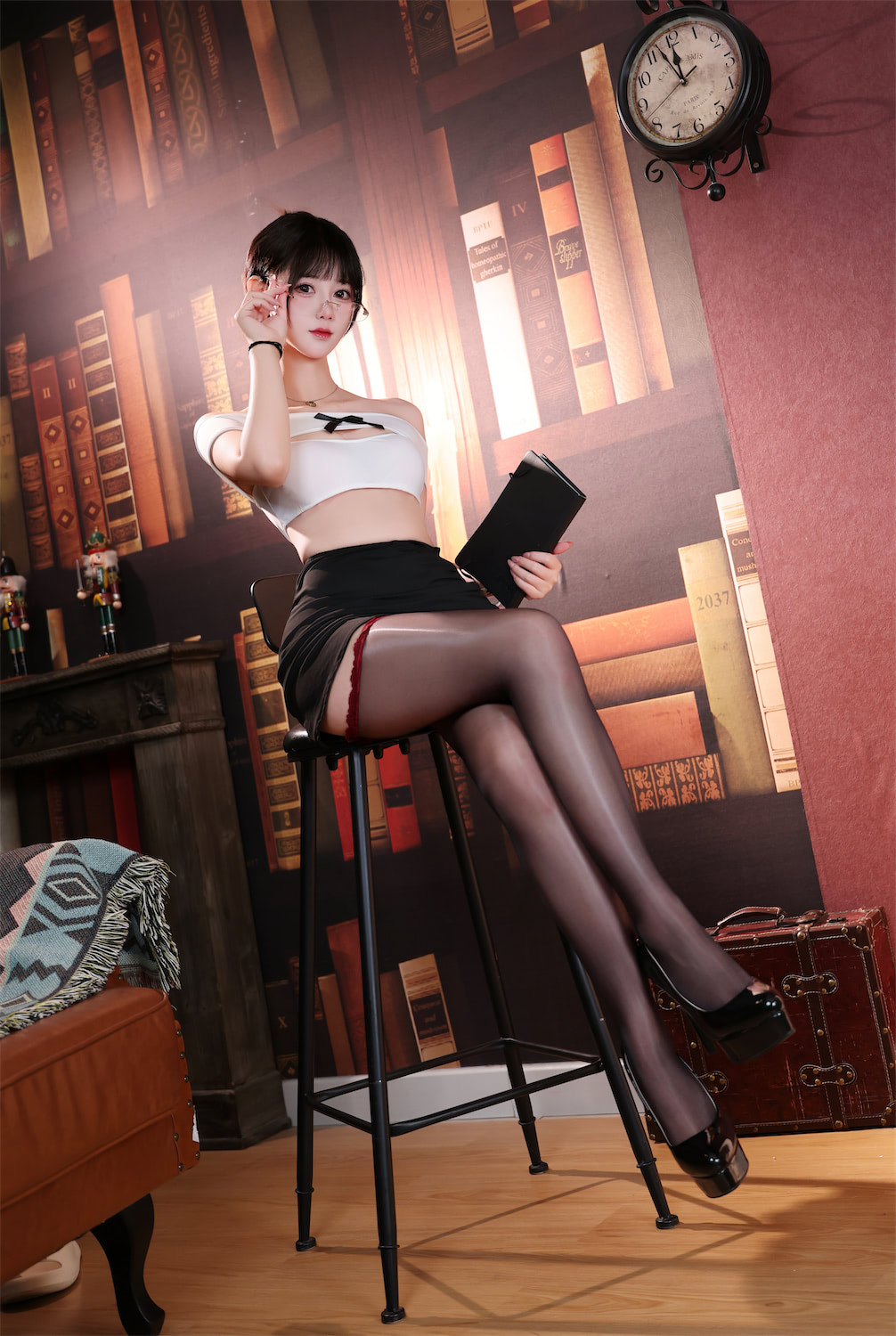 羽生三未 甜系OL2