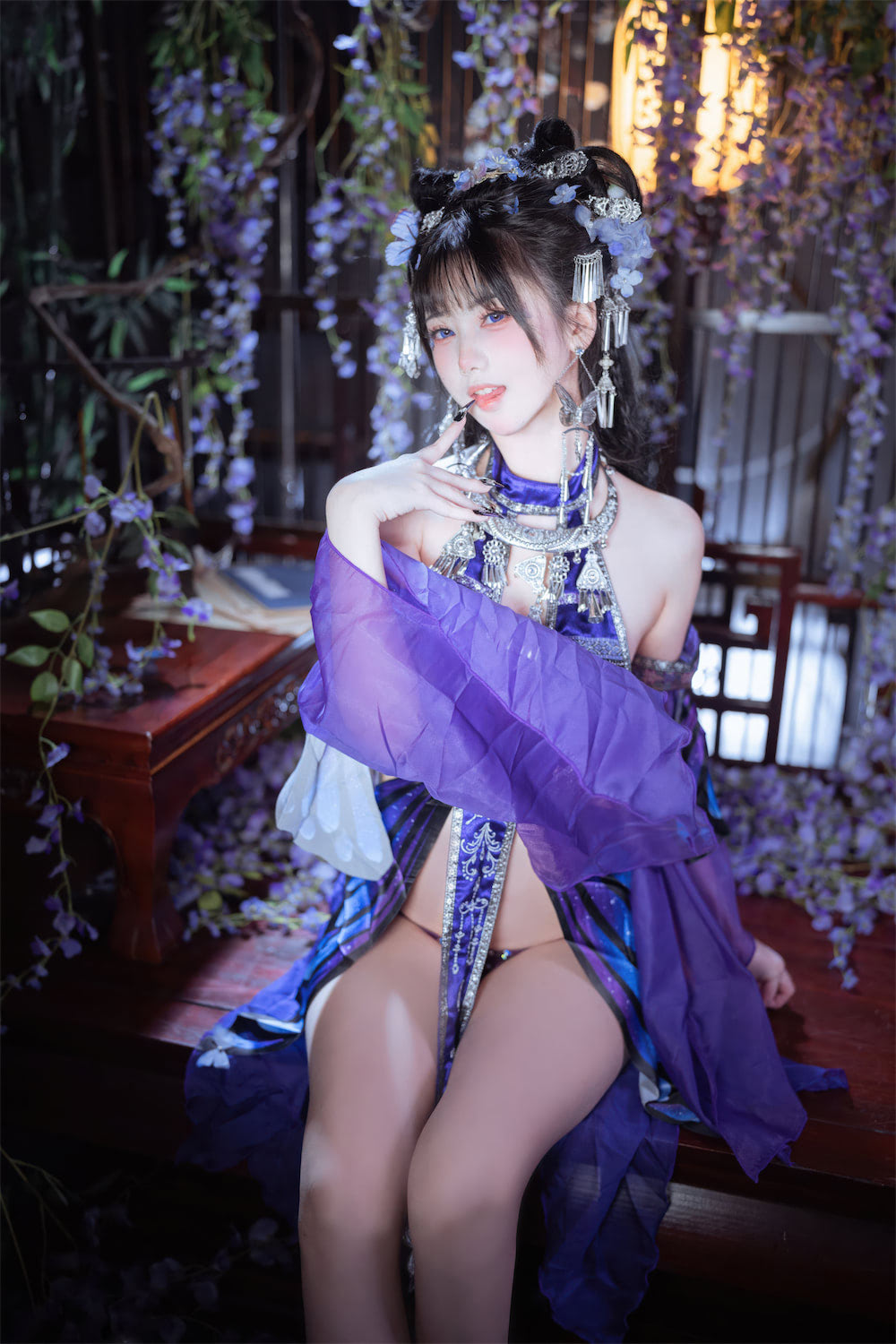 萨隆苦囚 蝶8