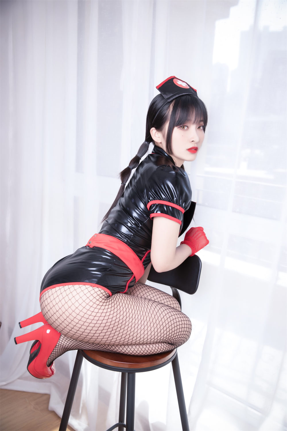 洛璃LoLiSAMA 皮衣护士4